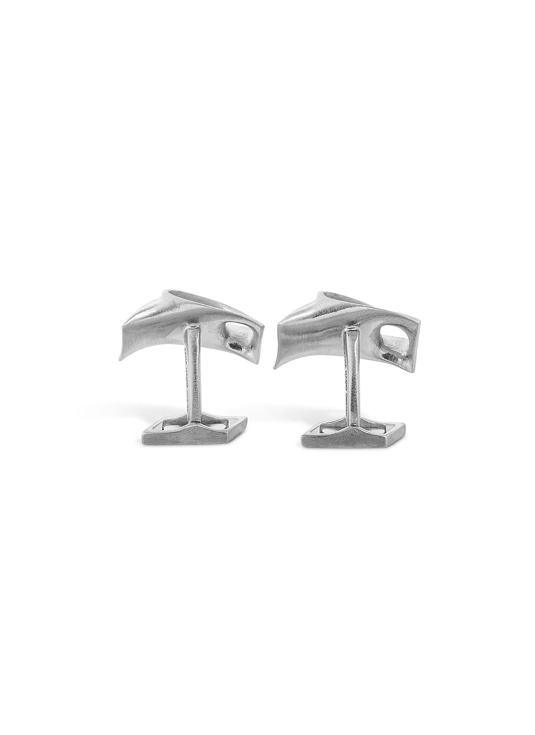 -----------TATEOSSIAN ---- ------------ ----X ZAHA HADID BRUSHED STAINLESS STEEL TWISTED CUFFLINKS --