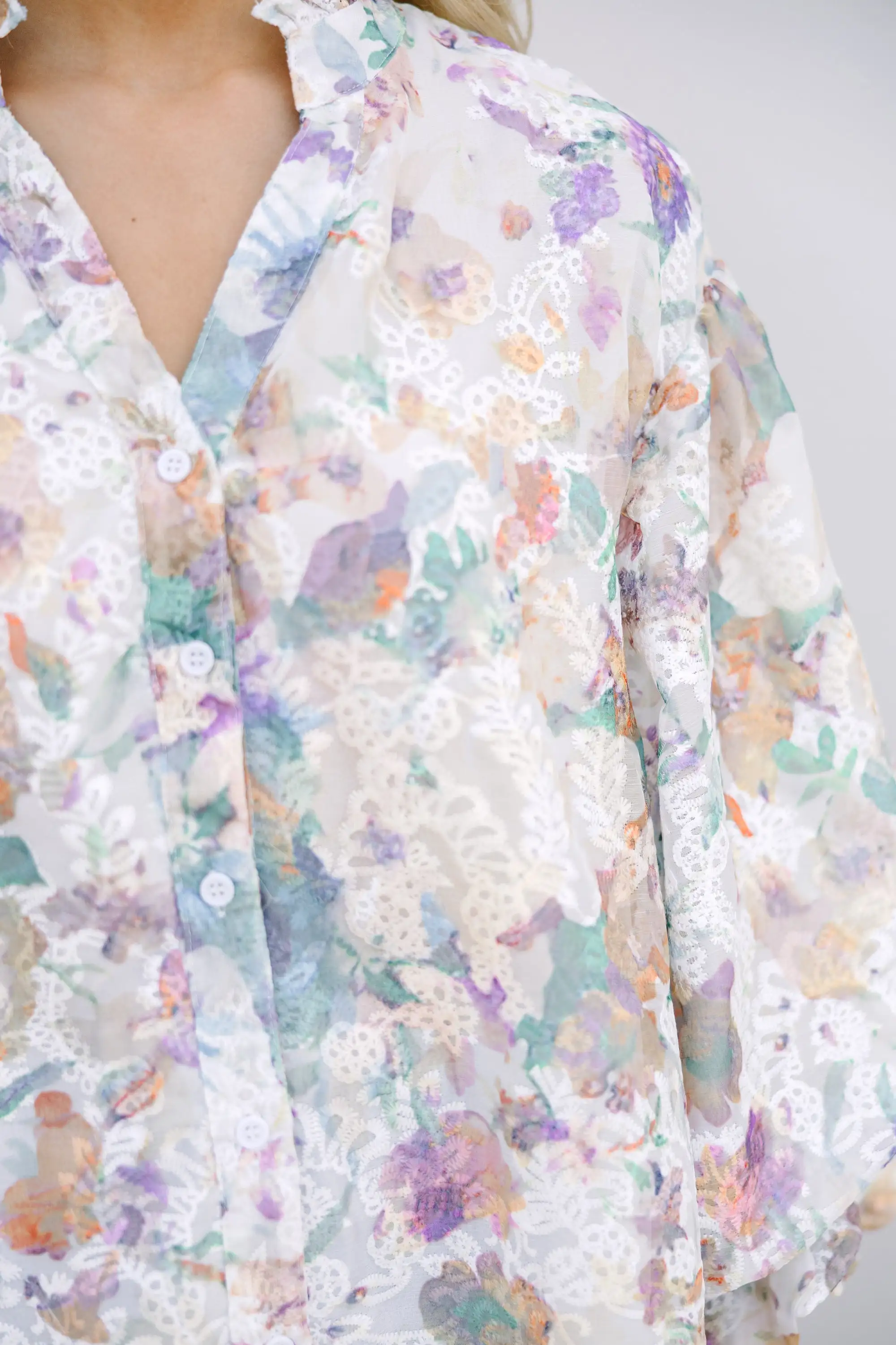 Fate: Know You Best Cream White Floral Blouse