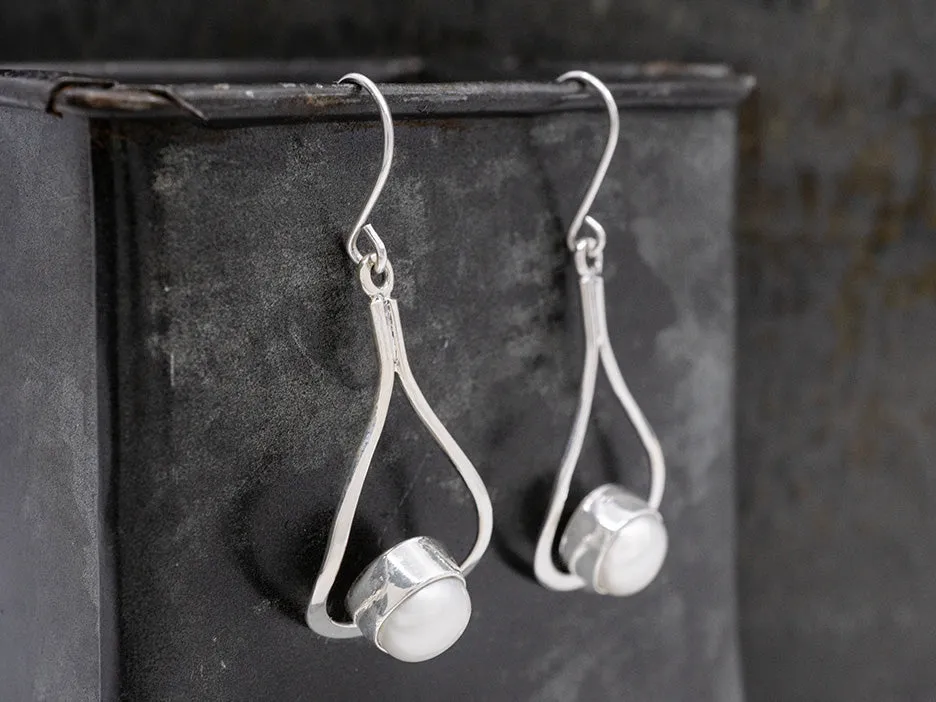 Pearl in Curved Teardrop on Hook Earrings